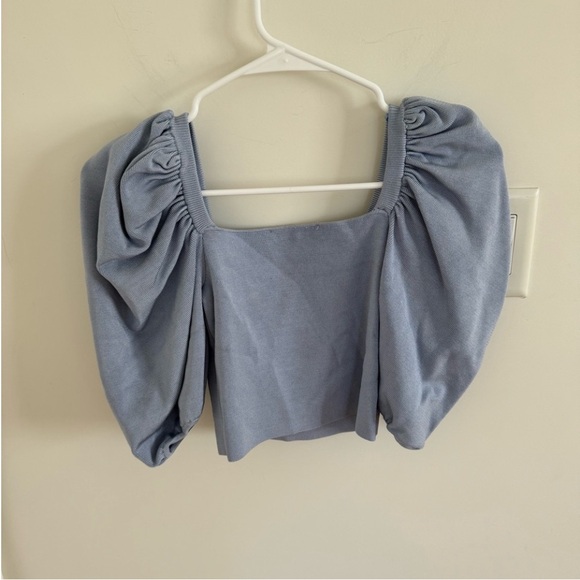 Zara Knit Bubble Sleeve Top
Size: S Zara - Picture 4 of 4